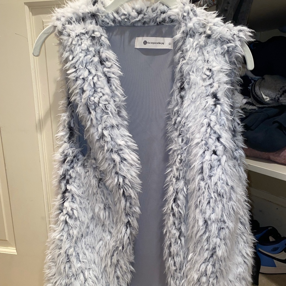 Impeccable Pig Faux Sheep Fur Vest